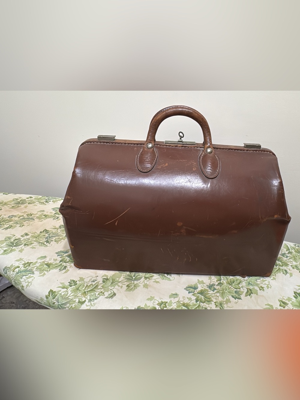 Classic Brown Leather Doctors Bag